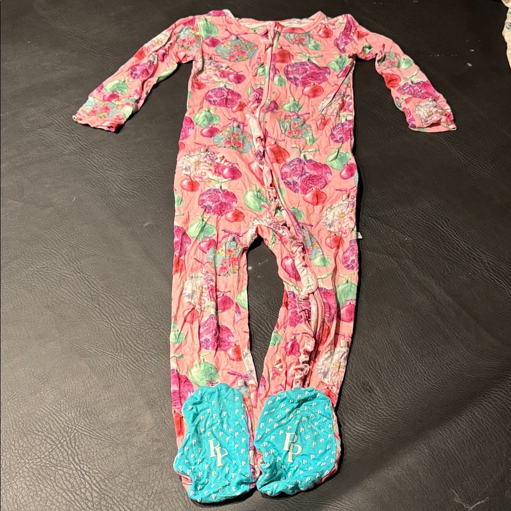 3T ornament footie posh peanut